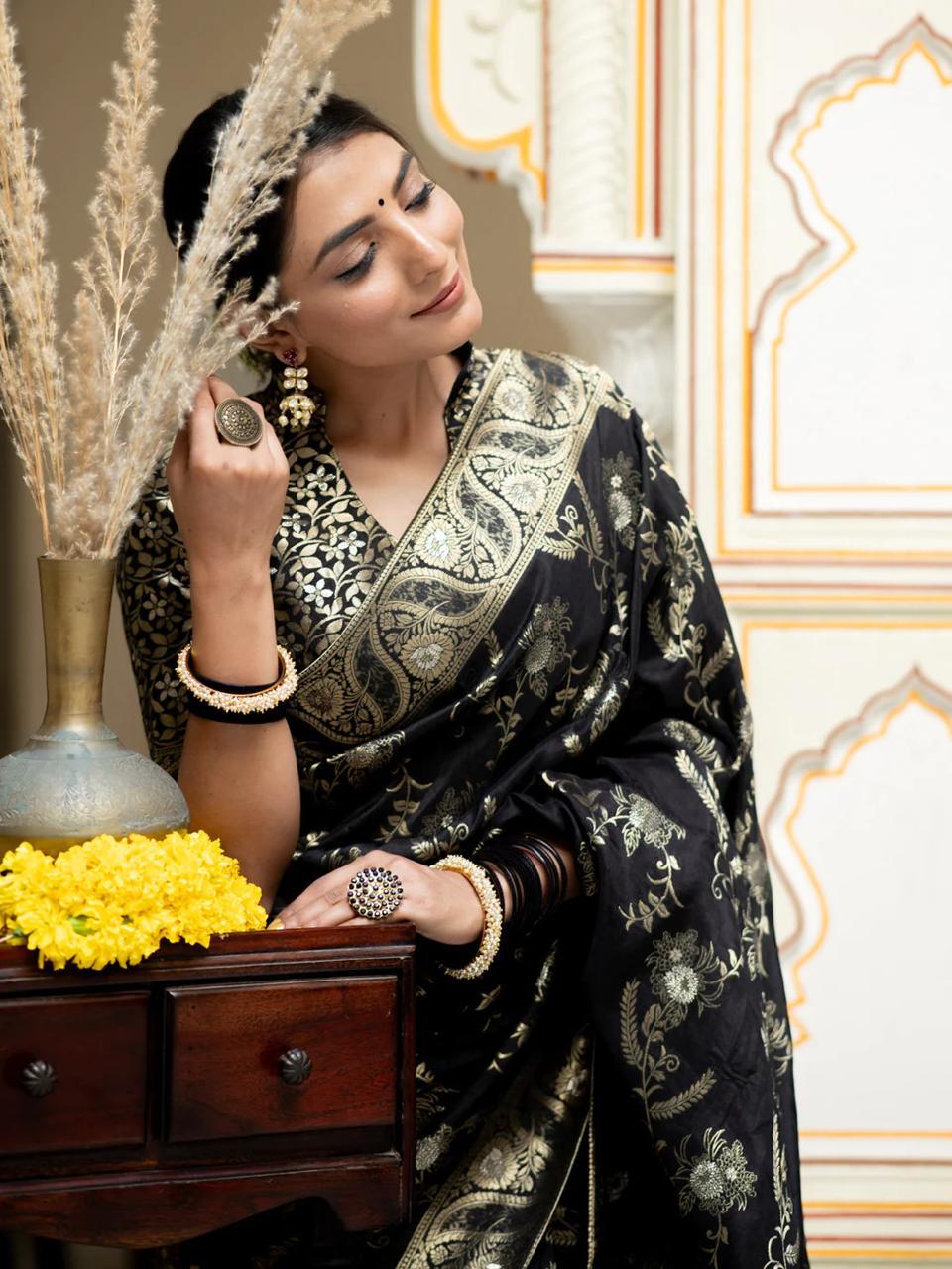 Black Kanjivaram Soft Silk Saree with Jari & Banarasi Weaving