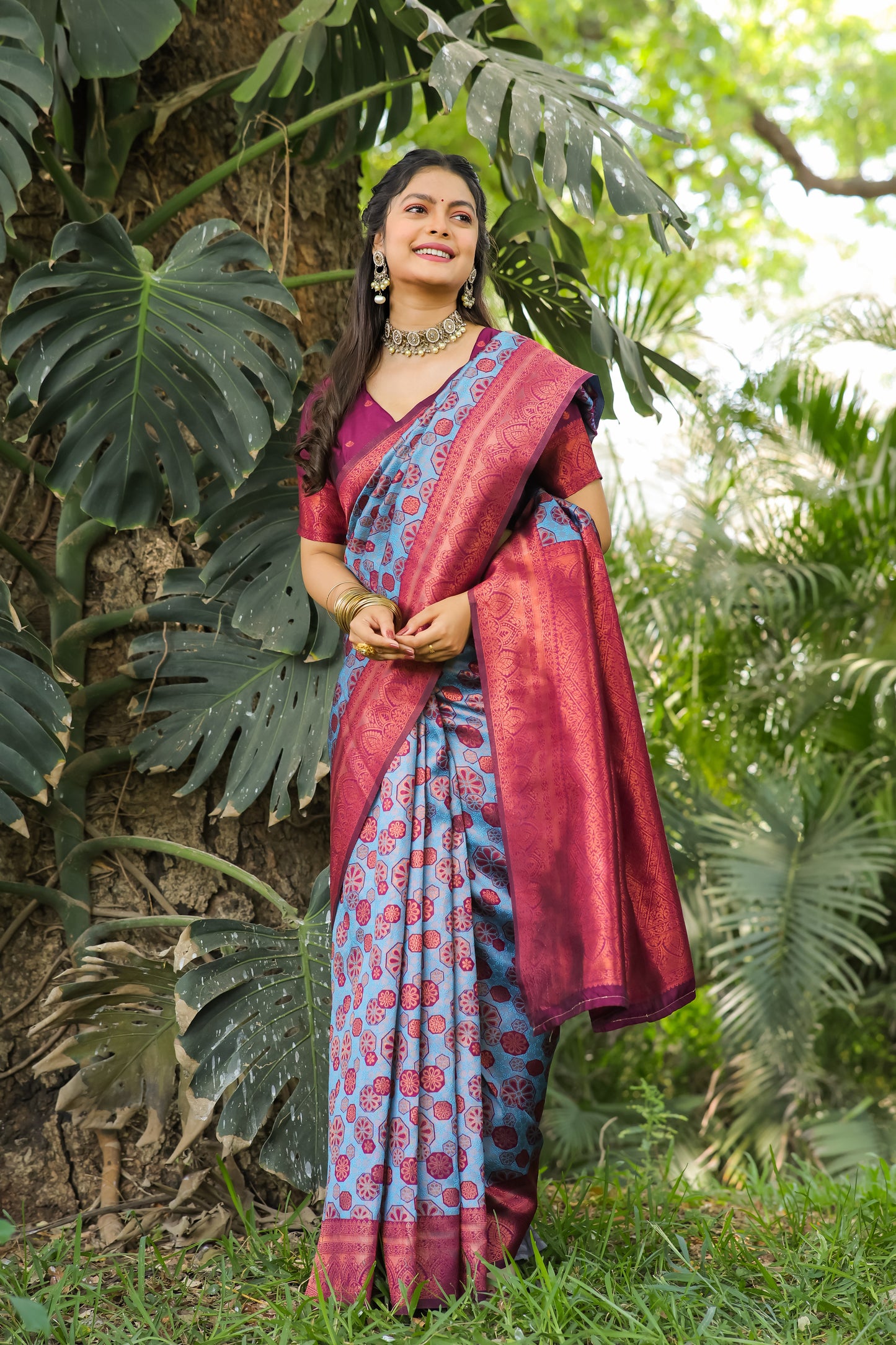 Blue Litchi Soft Silk Banarasi Saree with Floral Zari Woven