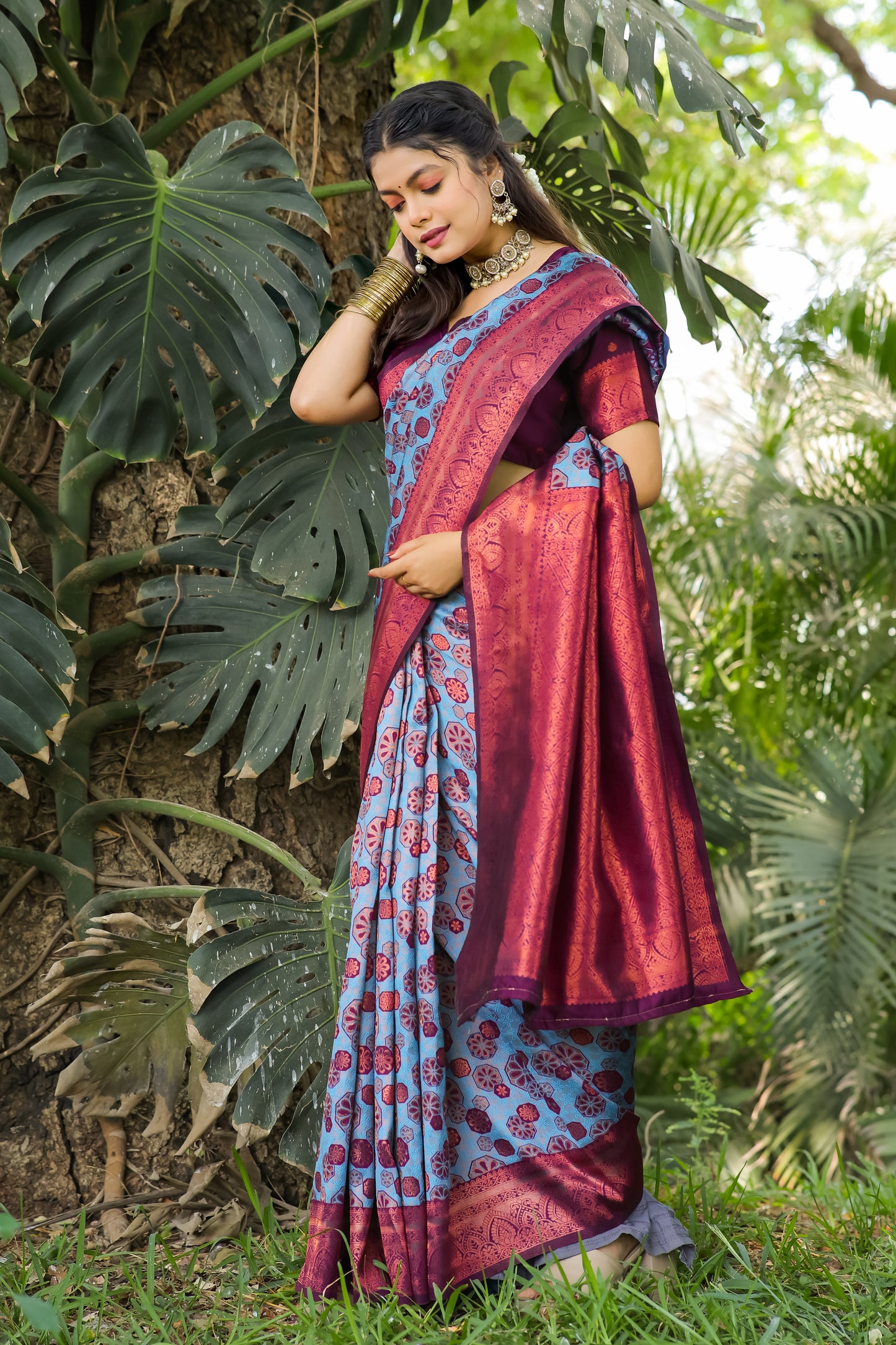 Blue Litchi Soft Silk Banarasi Saree with Floral Zari Woven