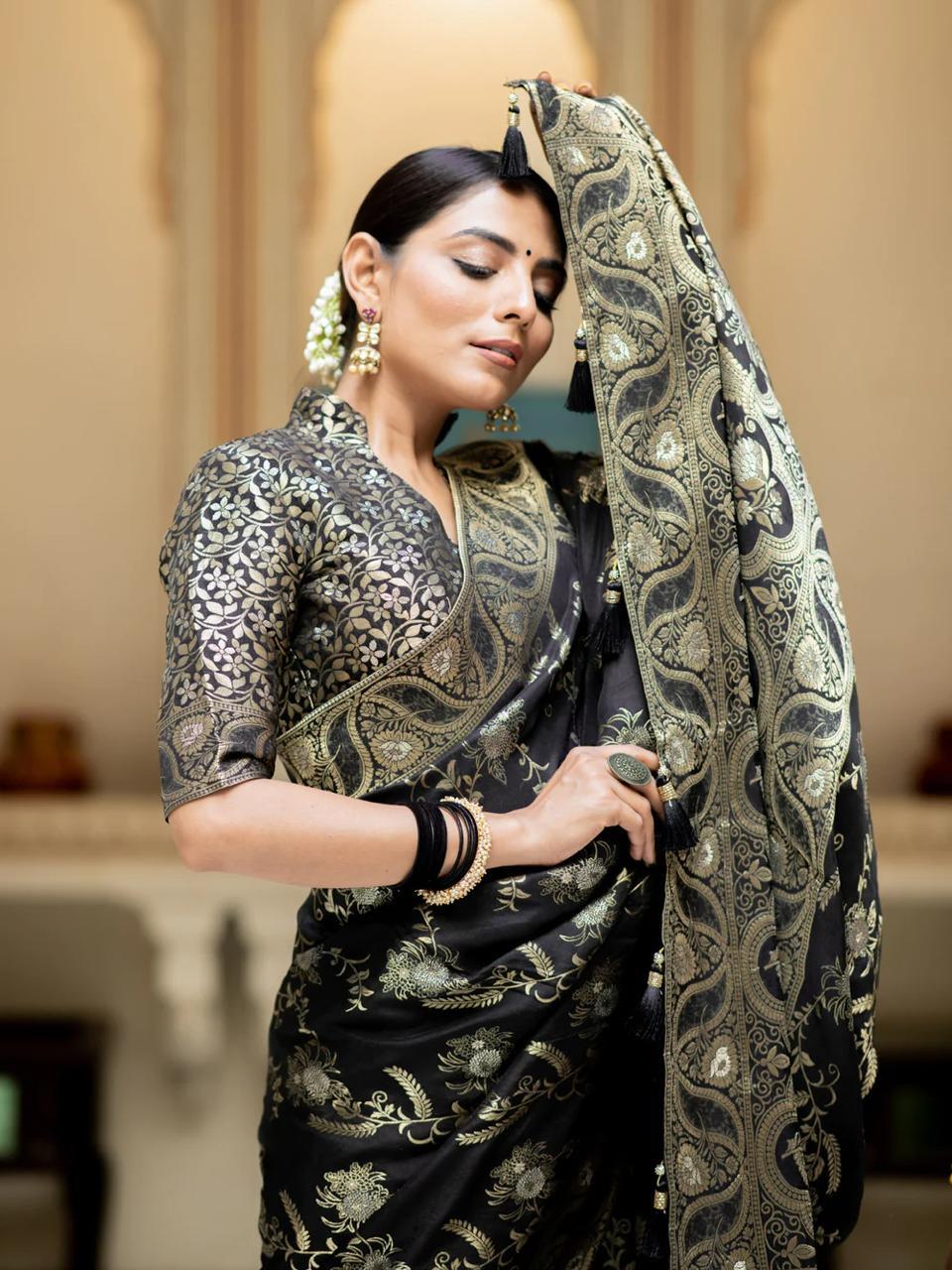 Black Kanjivaram Soft Silk Saree with Jari & Banarasi Weaving
