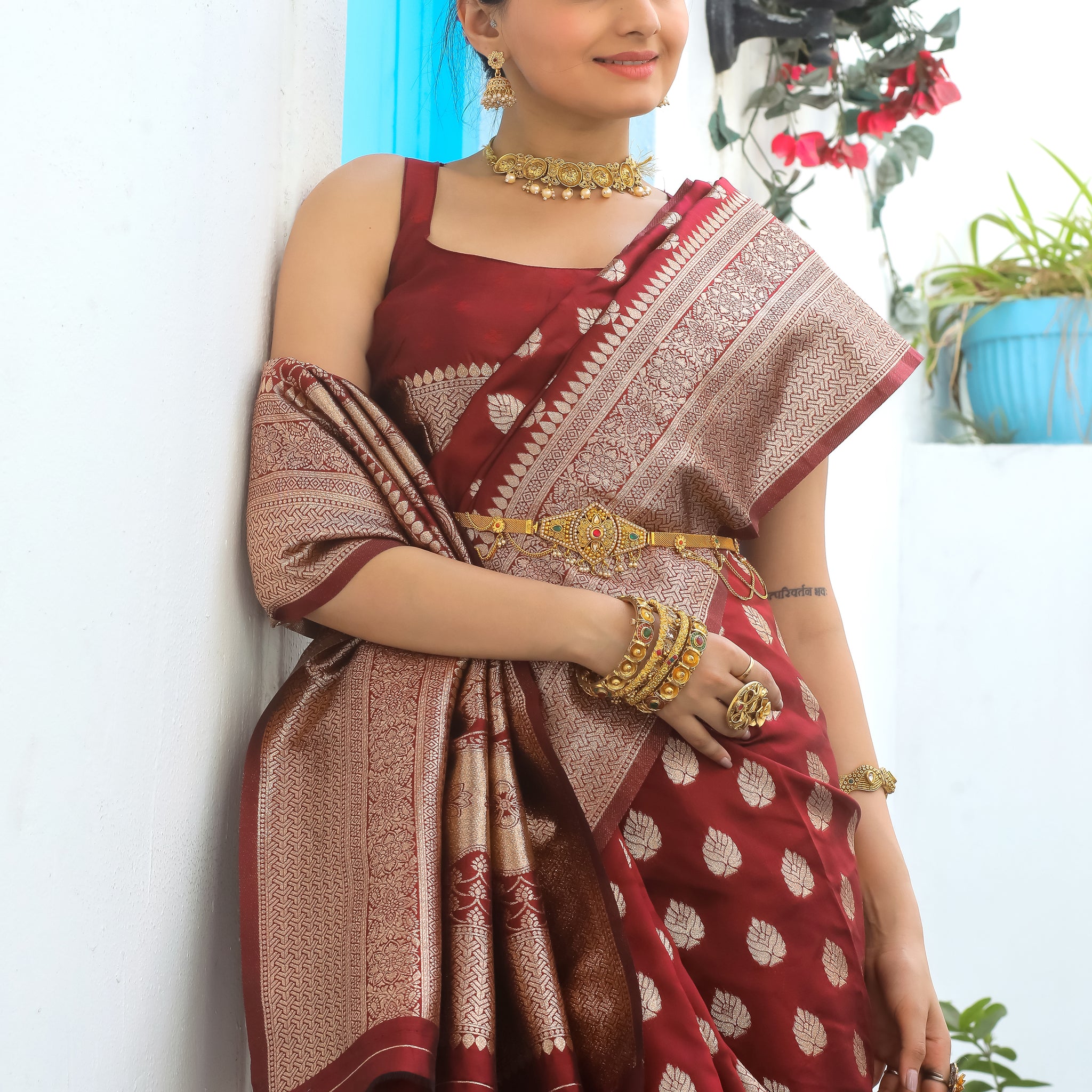 Royal Maroon Katan Litchi Silk Banarasi Saree with Exquisite Zari Butta Weaving