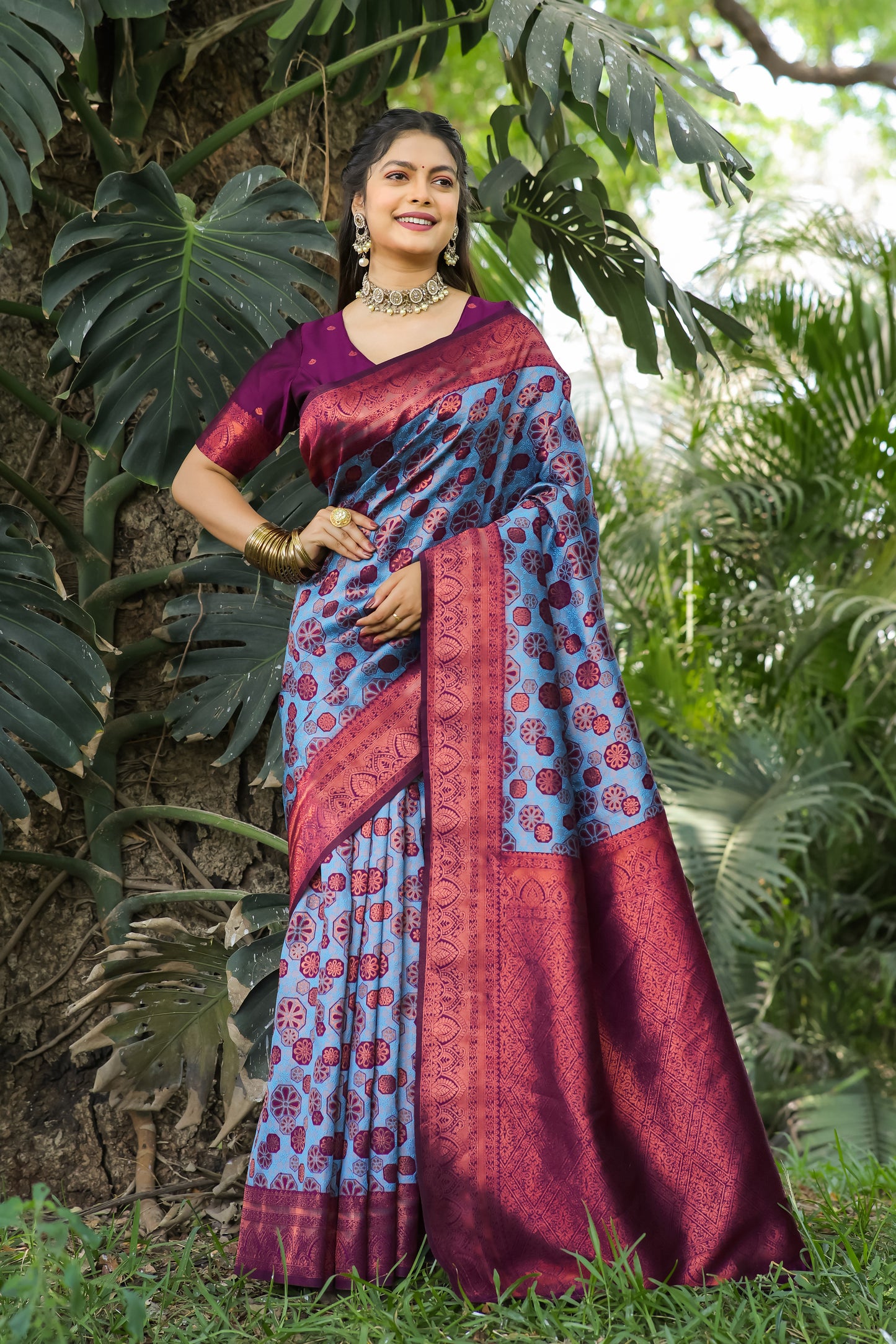 Blue Litchi Soft Silk Banarasi Saree with Floral Zari Woven