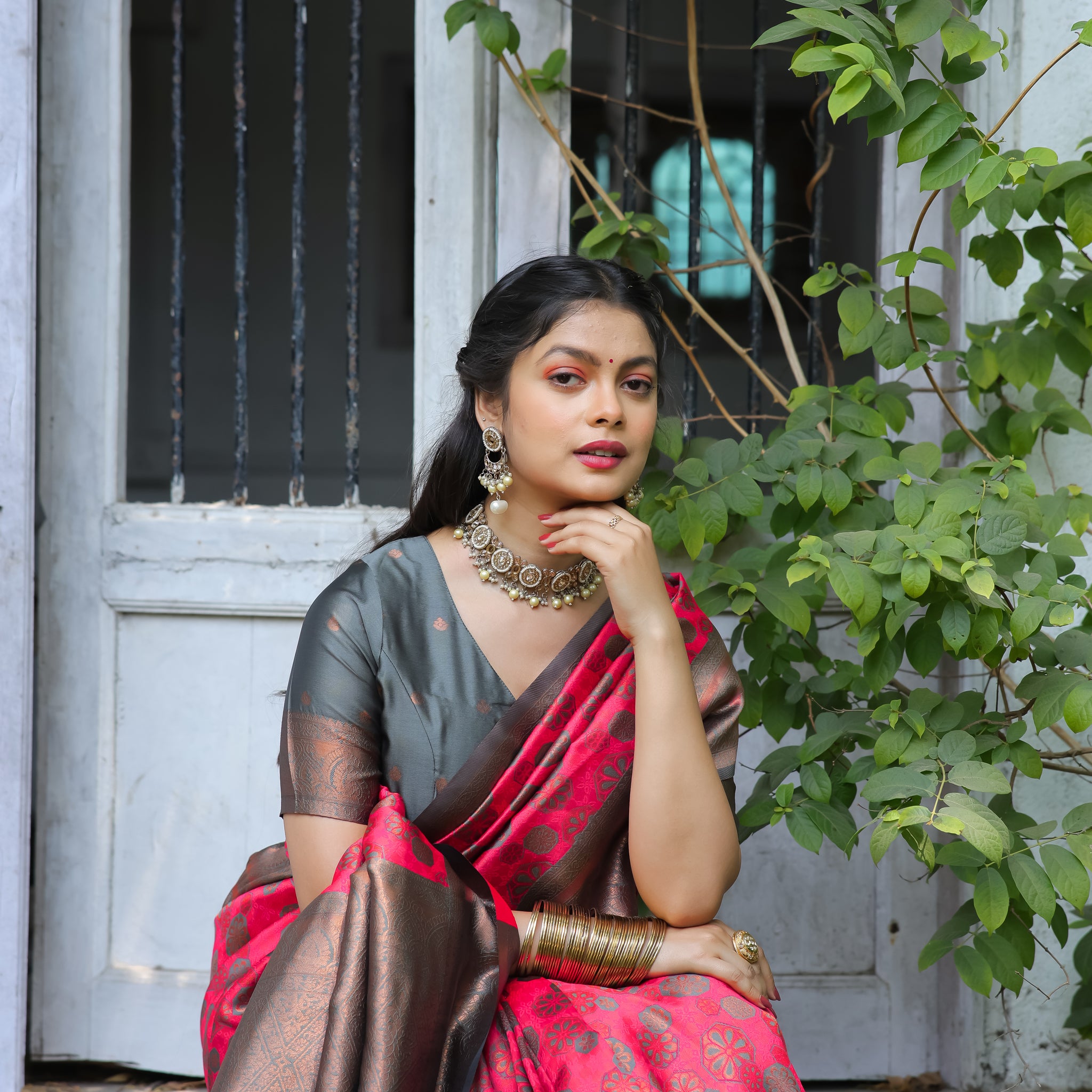 Rani Litchi Soft Silk Banarasi Saree with Floral Zari Woven